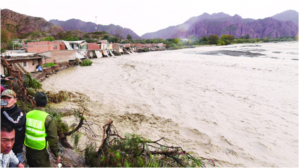 Rio Pilcomayo desbordado