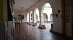 VIDEO: en las escuelas, casi sin alumnos, se mantiene la medida de no computar las faltas para el turno tarde